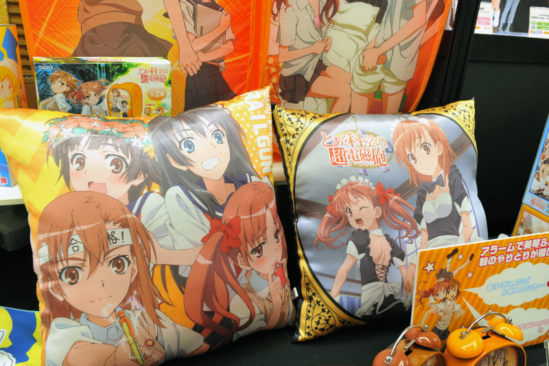 Illustration for article titled Win Prizes Like These at Japanese Arcades